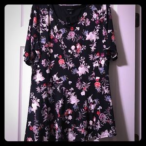 NWT Lane Bryant Navy Asymmetrical Floral Top